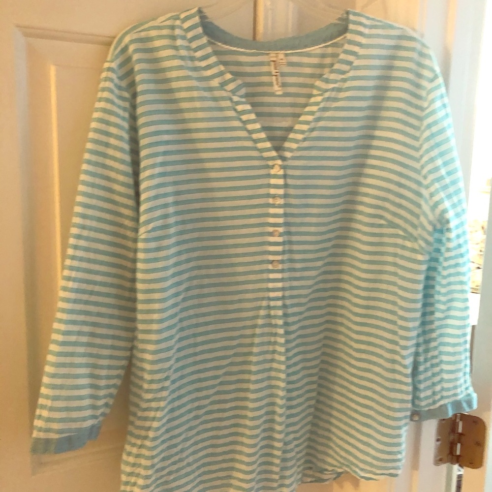 Lightweight longsleeve blouse w/ beachy stripe
